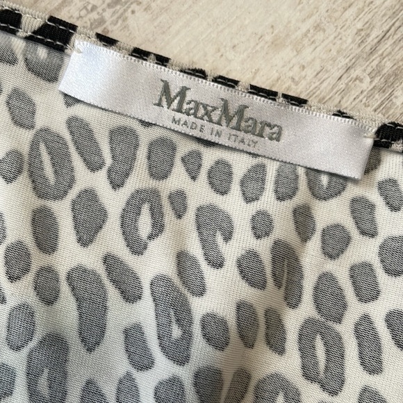NWOT MaxMara Italy Cream Black Cheetah Print Faux Wrap Blouse IT 42 US S - Picture 4 of 5